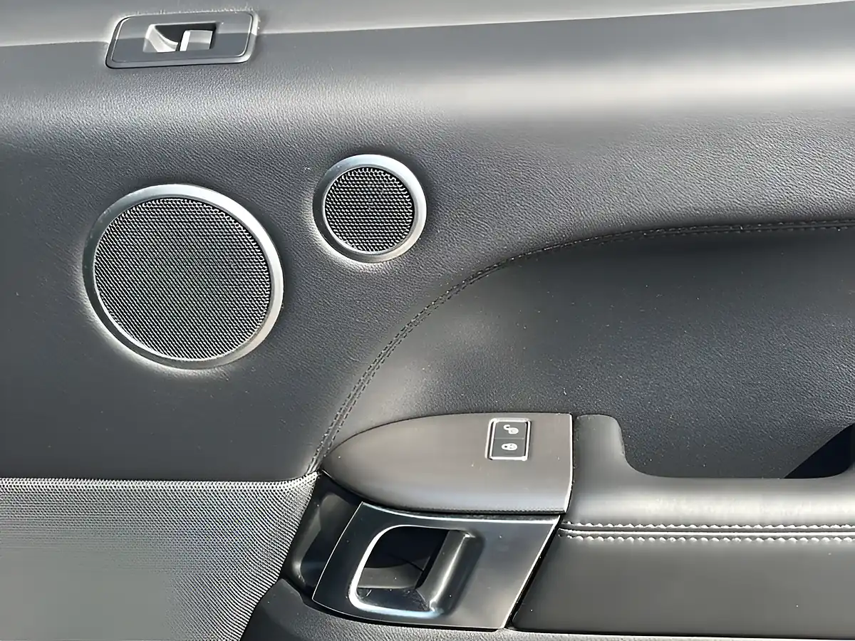 Used 2016 Land Rover Range Rover Sport Hse Dynamic Corris Grey - Interior and Exterior details 16