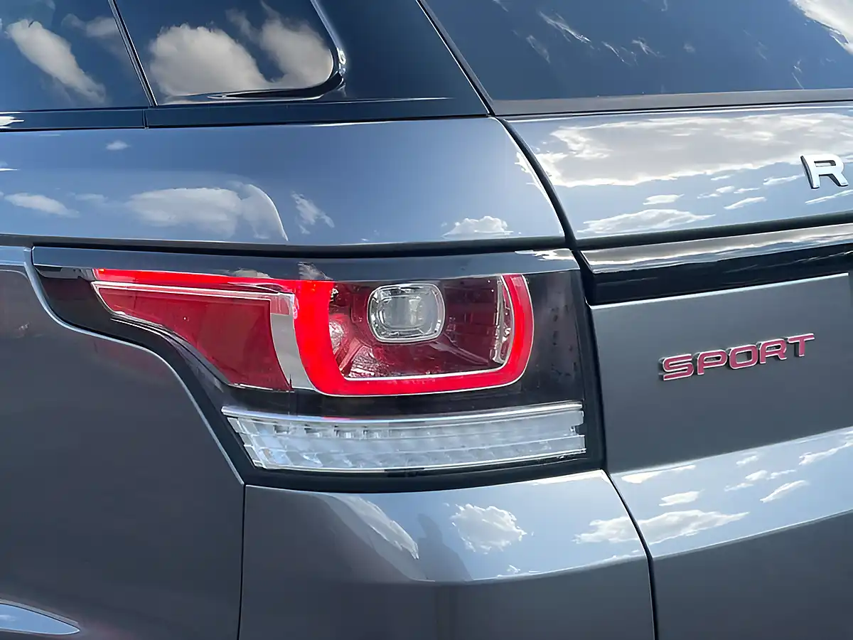 Used 2016 Land Rover Range Rover Sport Hse Dynamic Corris Grey - Interior and Exterior details 17