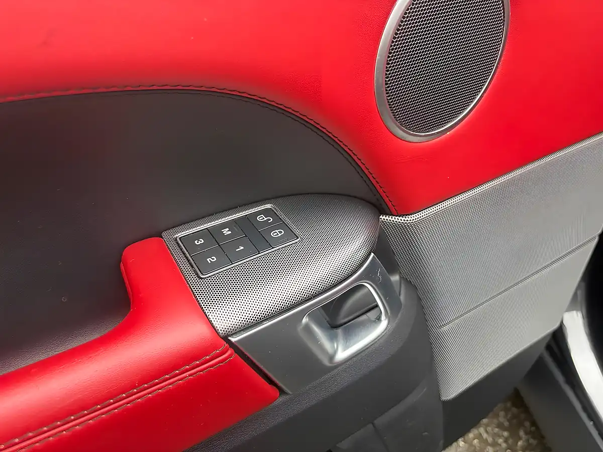 Used 2016 Land Rover Range Rover Sport Hse Dynamic Grey - Interior and Exterior details 14