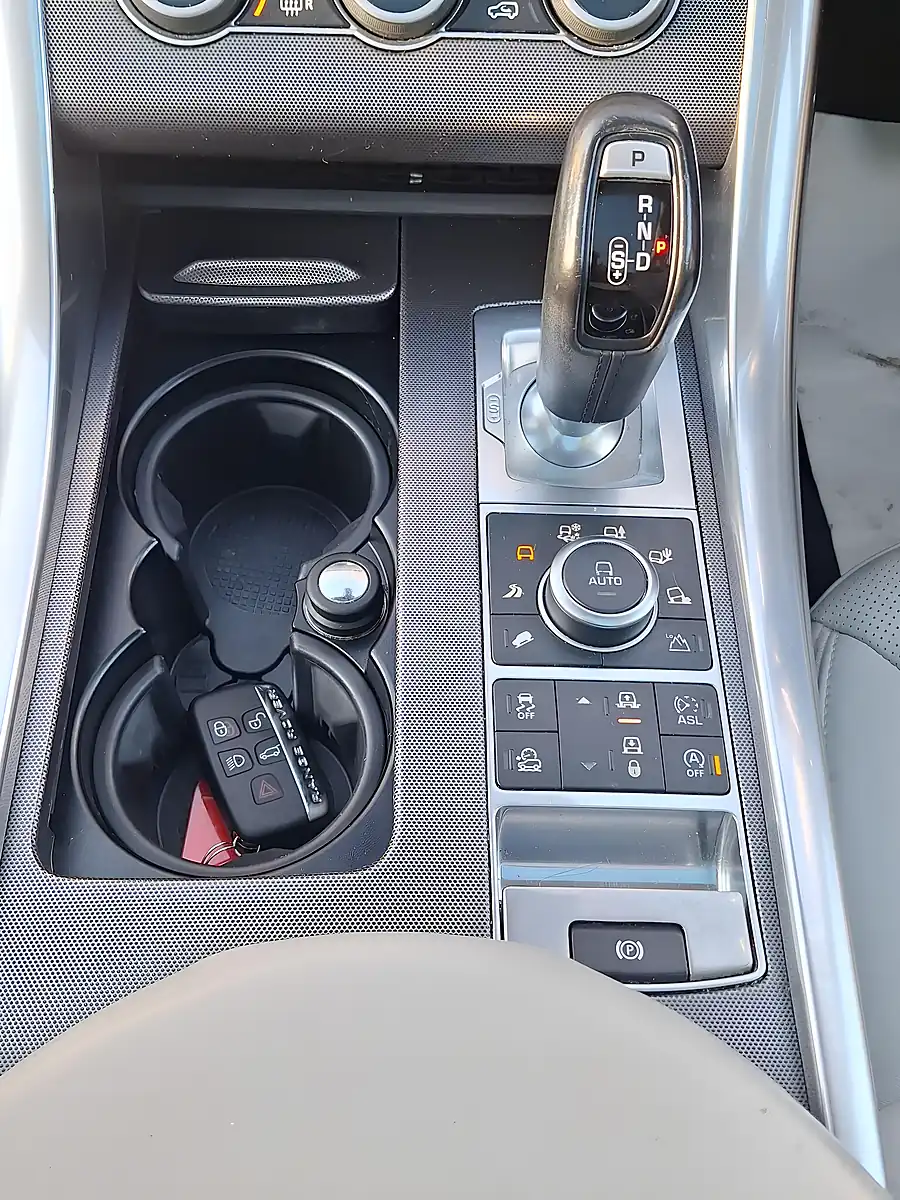 Used 2016 Land Rover Range Rover Sport Hse Dynamic Red - Interior and Exterior details 9