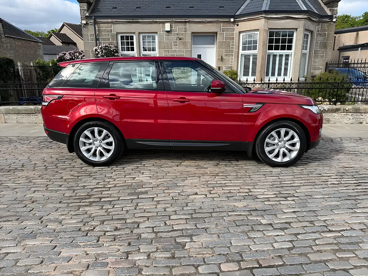 Used 2016 Land Rover Range Rover Sport Hse Firenze Red - Interior and Exterior details 8