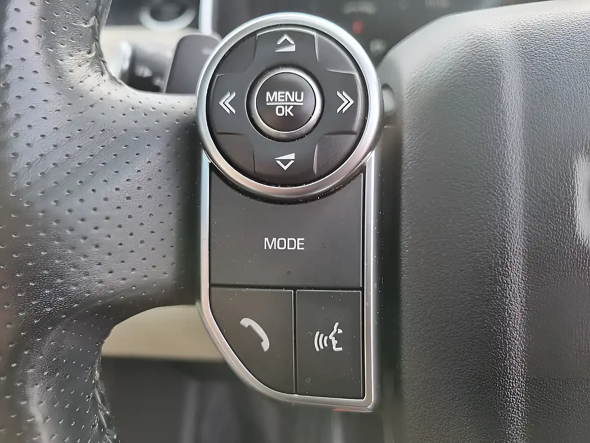 Used 2016 Land Rover Range Rover Sport Hse Military Green (wrap) - Interior and Exterior details 15