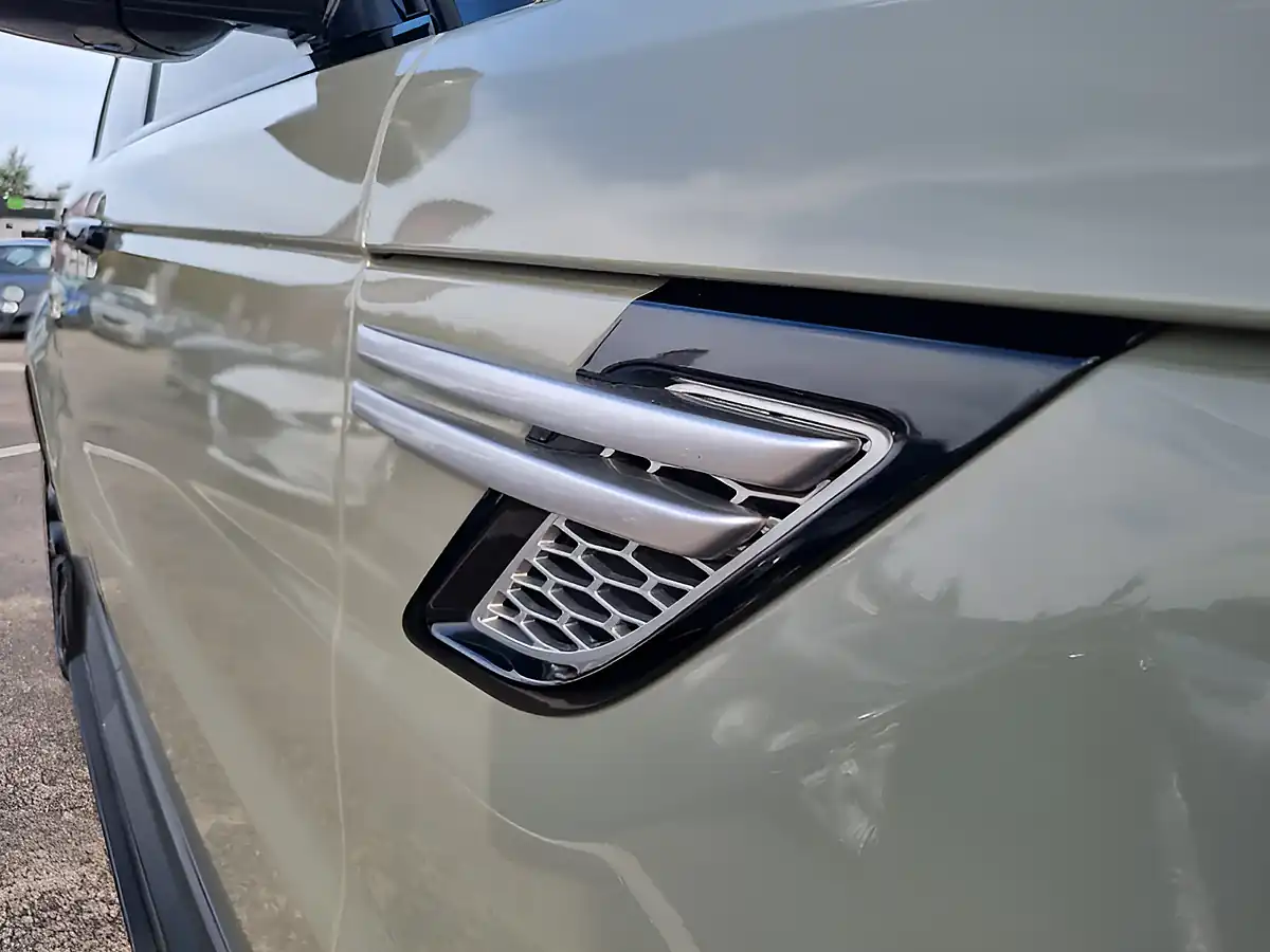 Used 2016 Land Rover Range Rover Sport Hse Military Green (wrap) - Interior and Exterior details 3