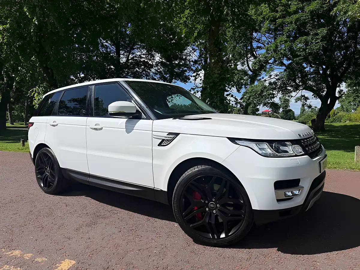 Used 2016 Land Rover Range Rover Sport Hse White - Front View