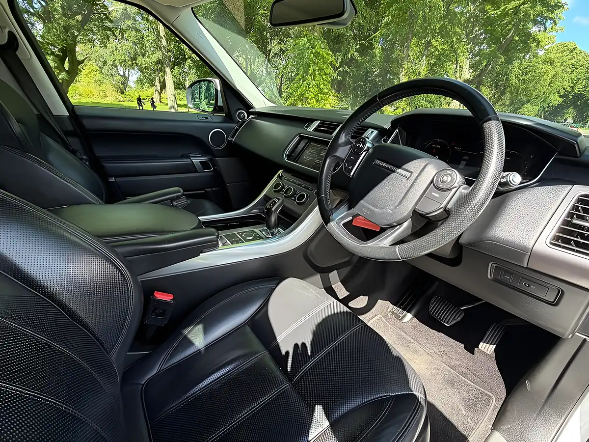 Used 2016 Land Rover Range Rover Sport Hse White - Interior and Exterior details 12