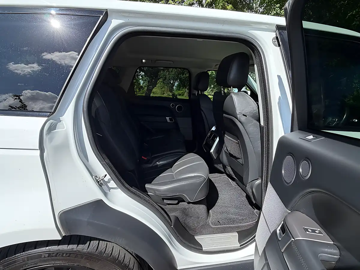 Used 2016 Land Rover Range Rover Sport Hse White - Interior and Exterior details 14