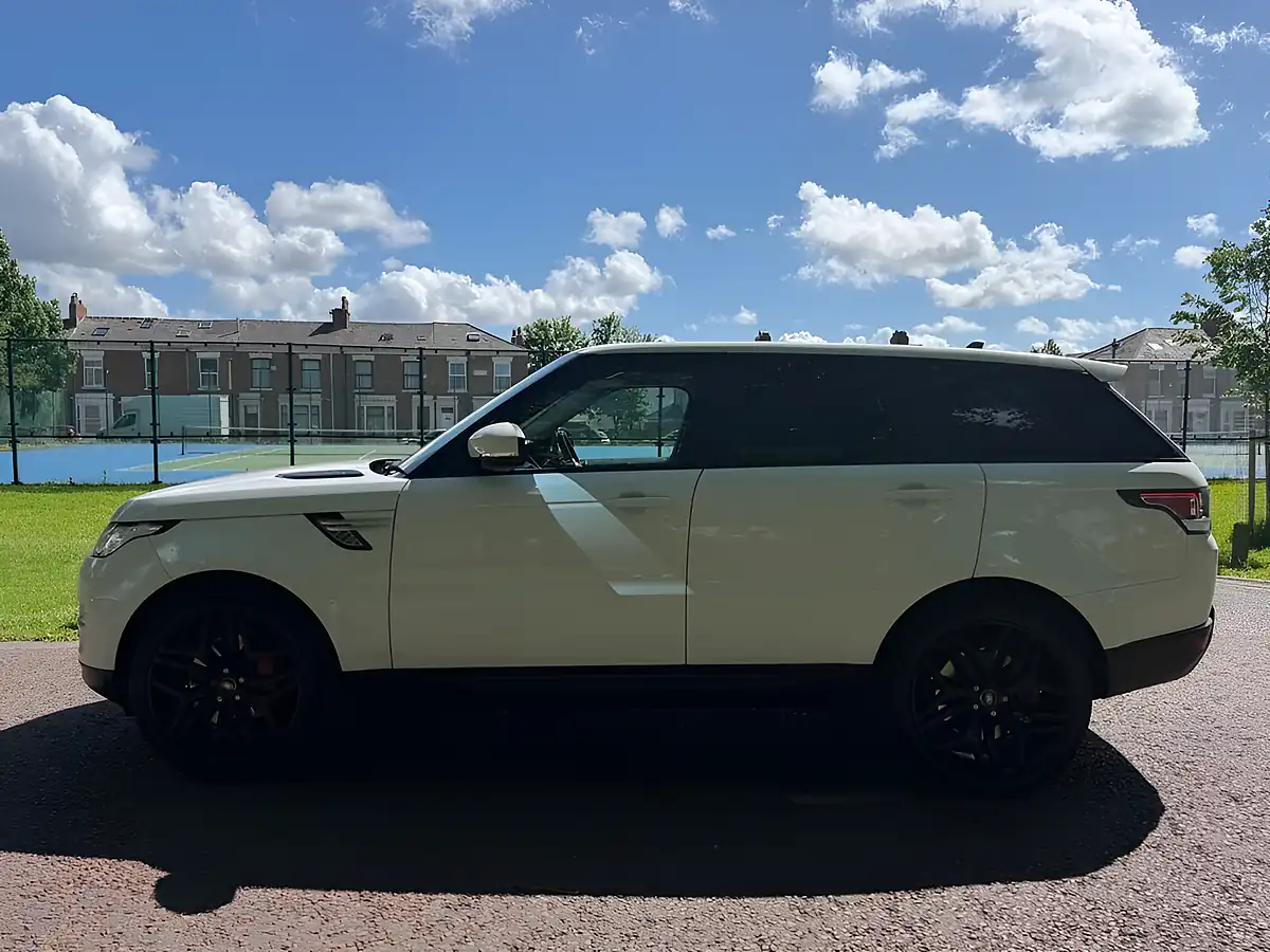 Used 2016 Land Rover Range Rover Sport Hse White - Interior and Exterior details 6