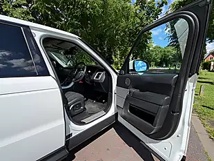 Used 2016 Land Rover Range Rover Sport Hse White - Interior and Exterior details 9