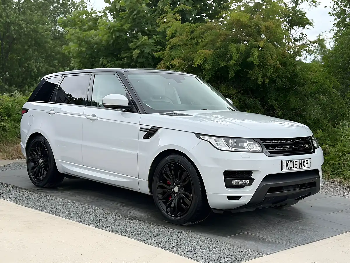 Used 2016 Land Rover Range Rover Sport Hse White - Interior and Exterior details 10