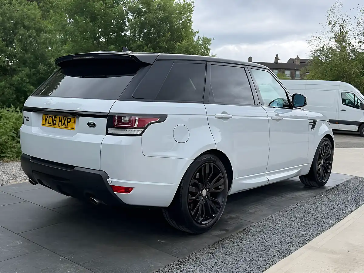 Used 2016 Land Rover Range Rover Sport Hse White - Interior and Exterior details 3