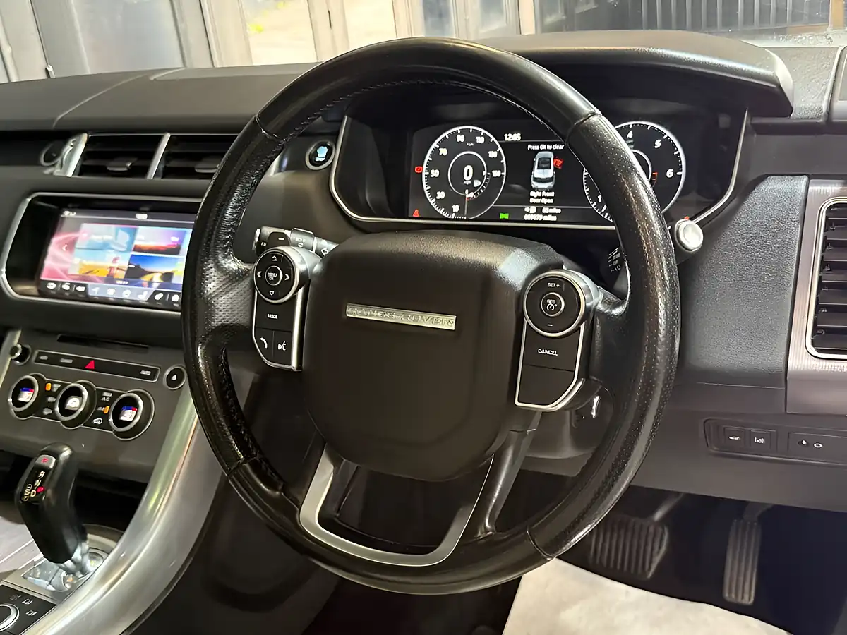 Used 2016 Land Rover Range Rover Sport Hse White - Interior and Exterior details 9