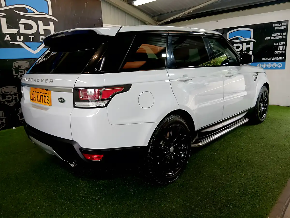 Used 2016 Land Rover Range Rover Sport Hse White - Interior and Exterior details 3
