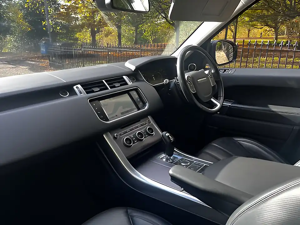 Used 2016 Land Rover Range Rover Sport Hse White - Interior and Exterior details 18