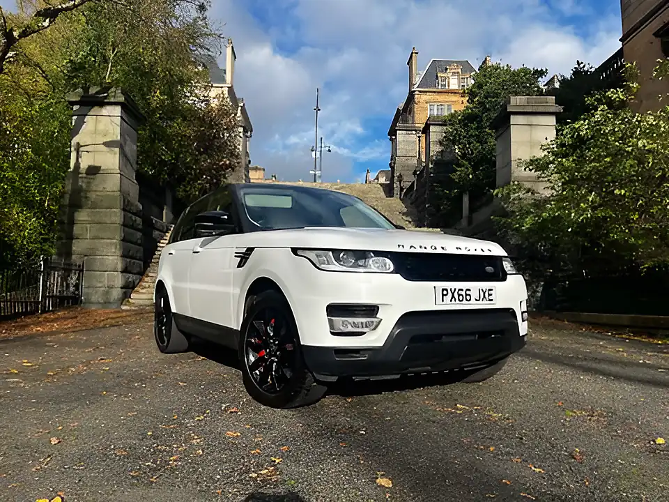 Used 2016 Land Rover Range Rover Sport Hse White - Interior and Exterior details 4