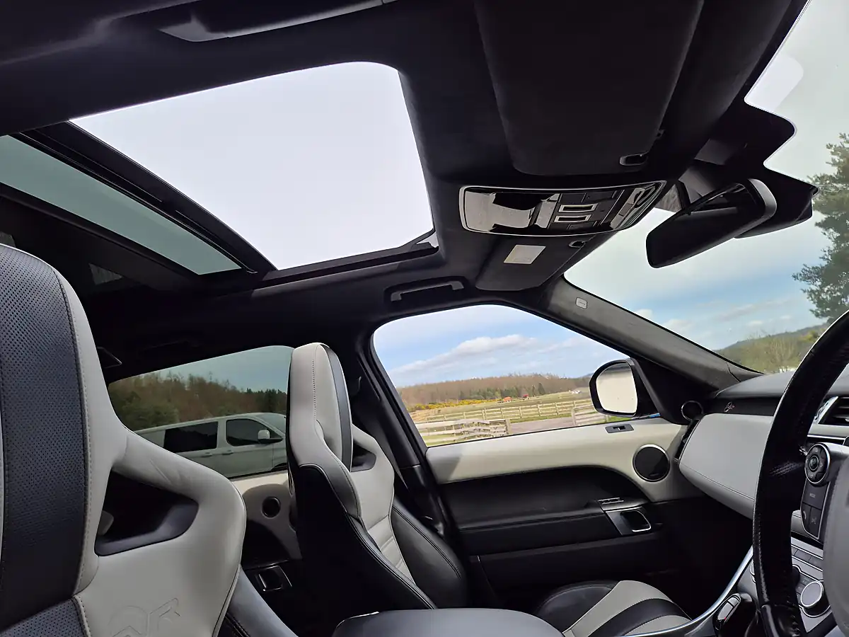 Used 2016 Land Rover Range Rover Sport Svr Estoril Blue Metallic - Interior and Exterior details 10
