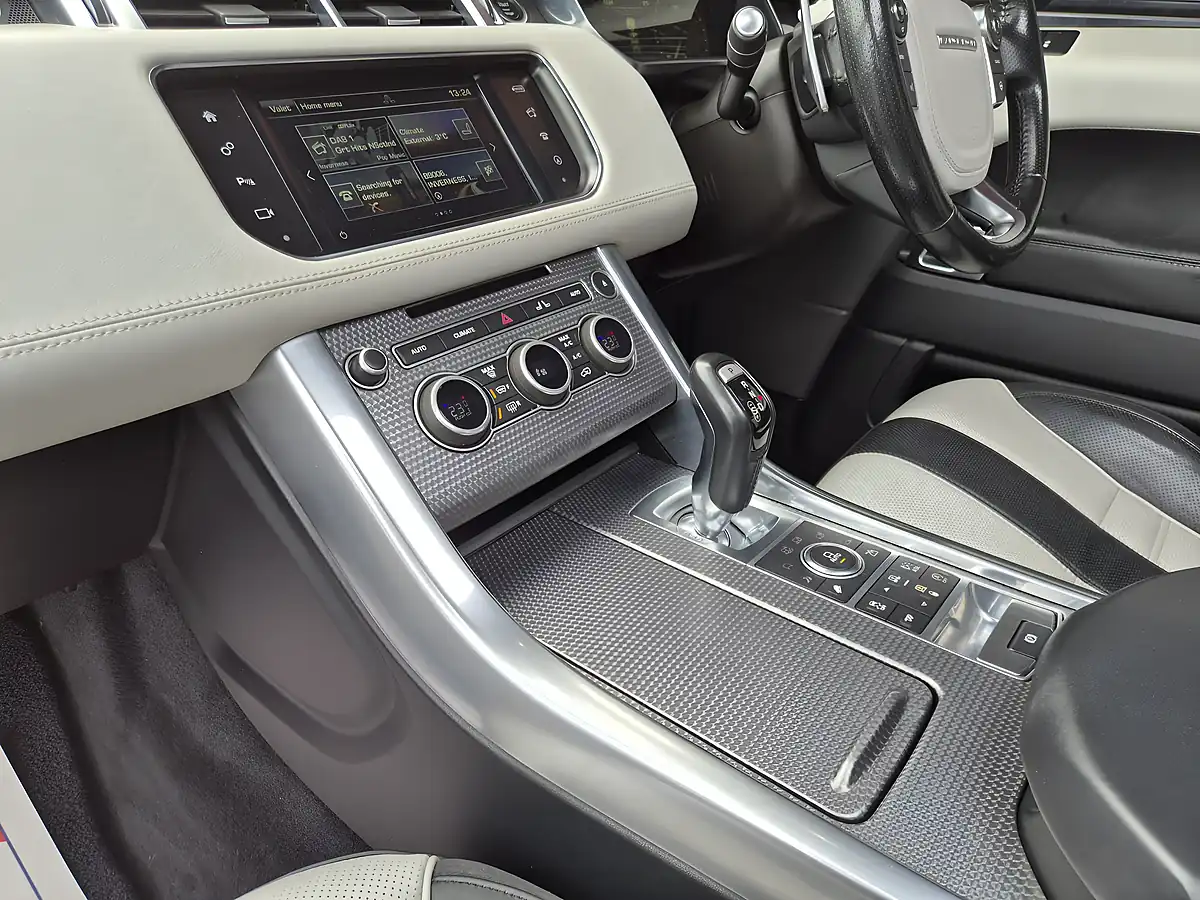 Used 2016 Land Rover Range Rover Sport Svr Estoril Blue Metallic - Interior and Exterior details 11