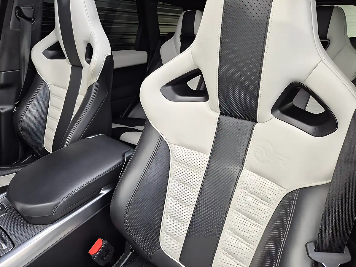 Used 2016 Land Rover Range Rover Sport Svr Estoril Blue Metallic - Interior and Exterior details 7
