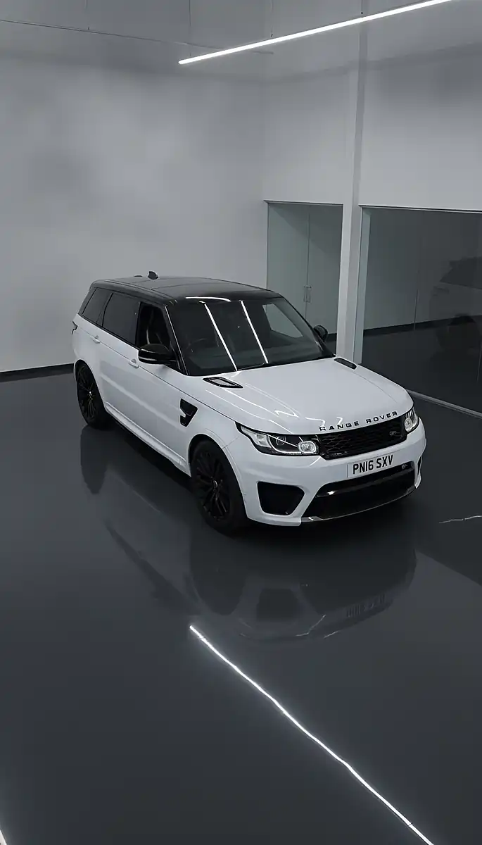 Used 2016 Land Rover Range Rover Sport Svr White - Interior and Exterior details 14