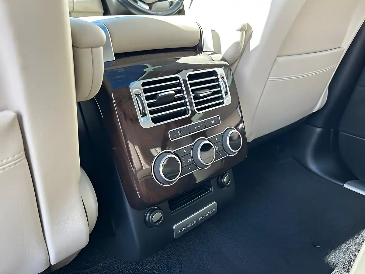 Used 2016 Land Rover Range Rover Vogue Loire Blue Metallic - Interior and Exterior details 11