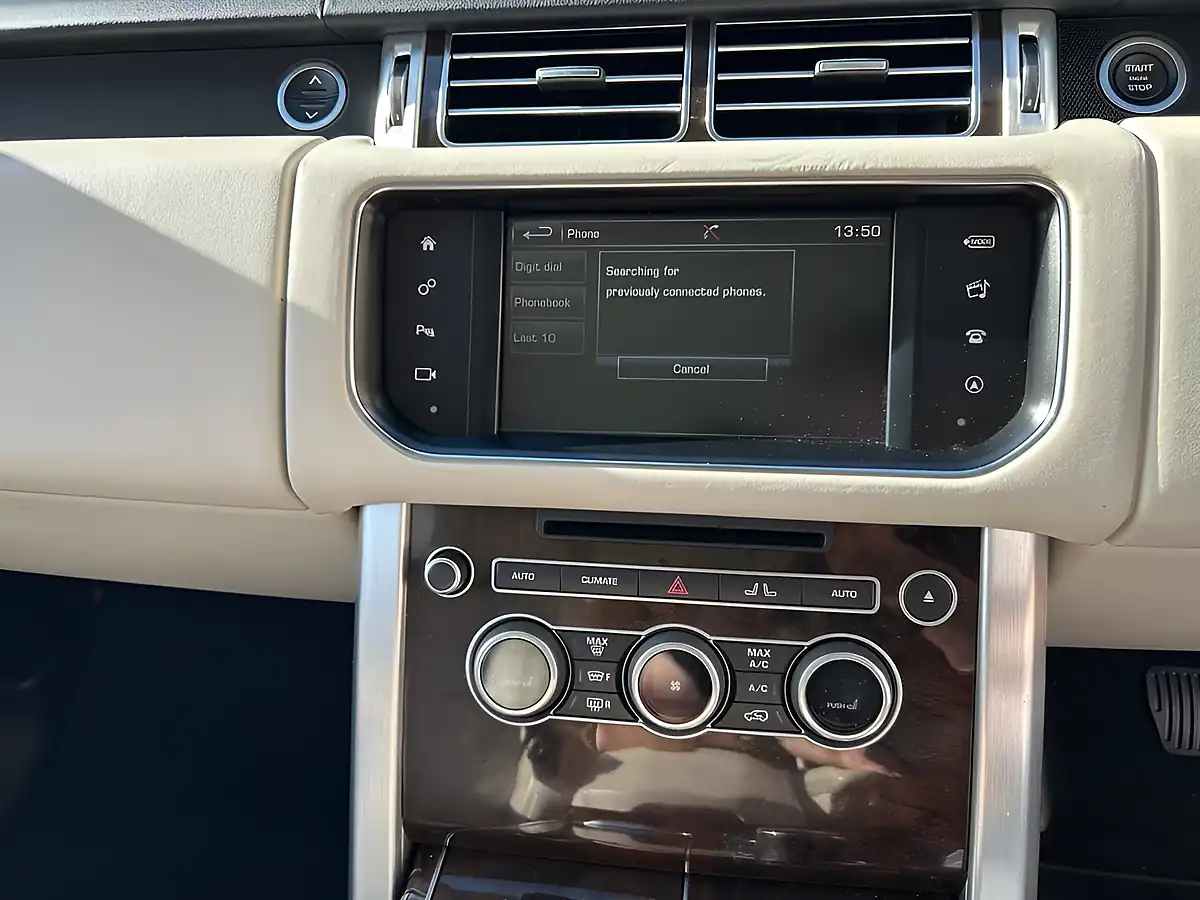 Used 2016 Land Rover Range Rover Vogue Loire Blue Metallic - Interior and Exterior details 17