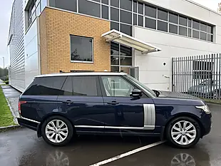 Used 2016 Land Rover Range Rover Vogue Loire Blue Metallic - Interior and Exterior details 4