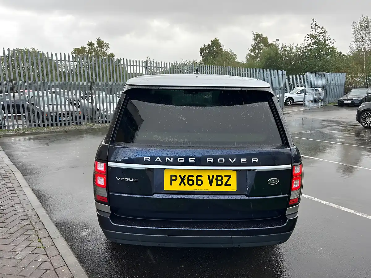 Used 2016 Land Rover Range Rover Vogue Loire Blue Metallic - Interior and Exterior details 6