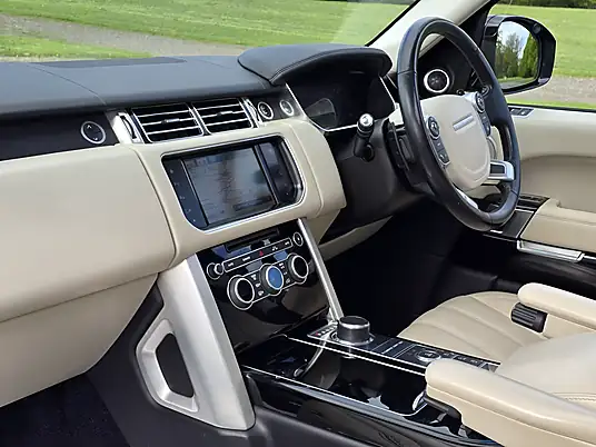 2016 Land Rover Range Rover Vogue SE 4.4 SD V8