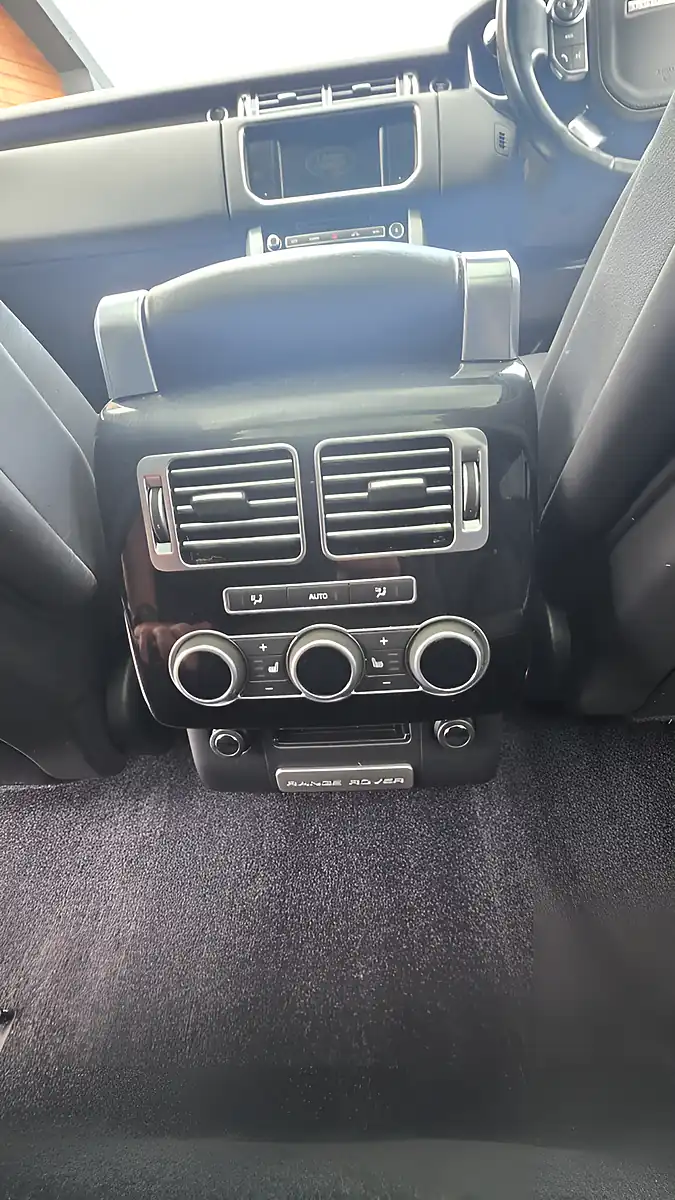 Used 2016 Land Rover Range Rover Vogue Se Grey - Interior and Exterior details 14