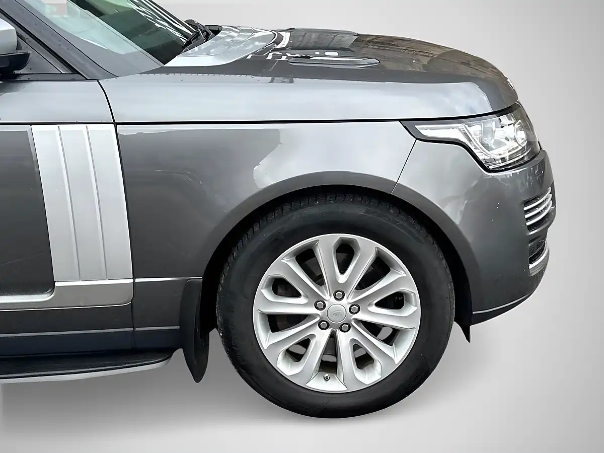 Used 2016 Land Rover Range Rover Vogue Se Grey - Interior and Exterior details 12