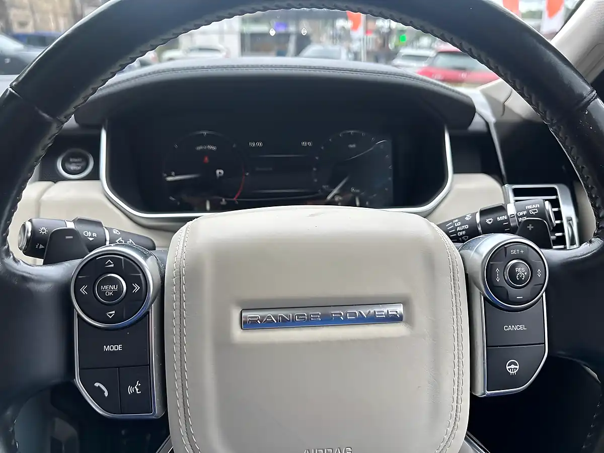 Used 2016 Land Rover Range Rover Vogue Se Grey - Interior and Exterior details 19