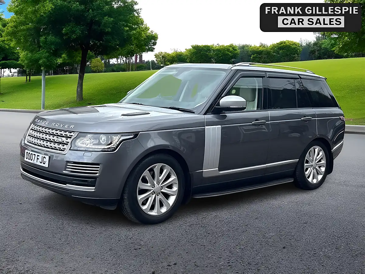 Used 2016 Land Rover Range Rover Vogue Se Grey - Interior and Exterior details 4