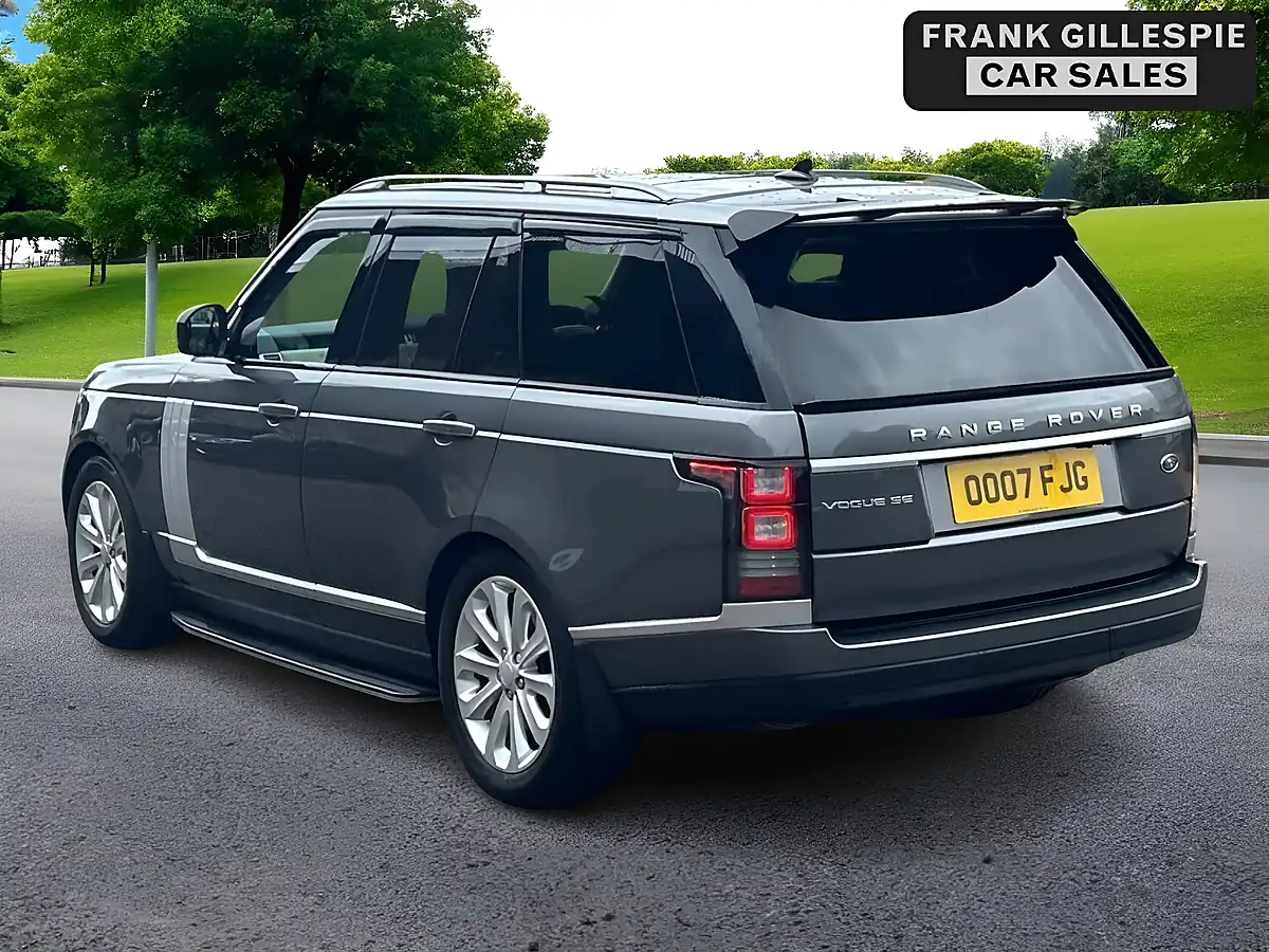 Used 2016 Land Rover Range Rover Vogue Se Grey - Interior and Exterior details 6