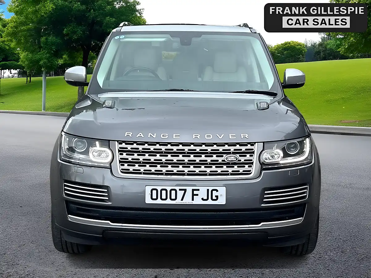 Used 2016 Land Rover Range Rover Vogue Se Grey - Interior and Exterior details 8