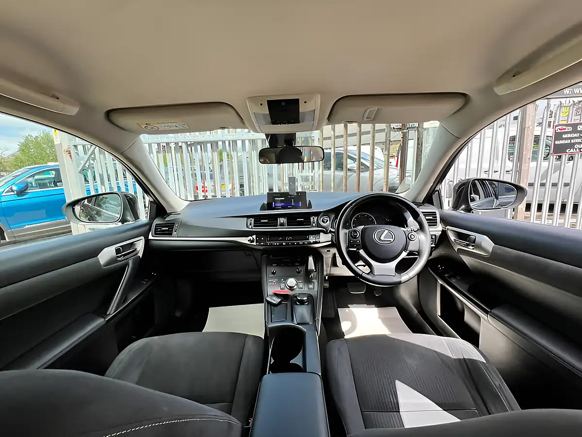 Used 2016 Lexus Ct Se Black - Interior and Exterior details 13