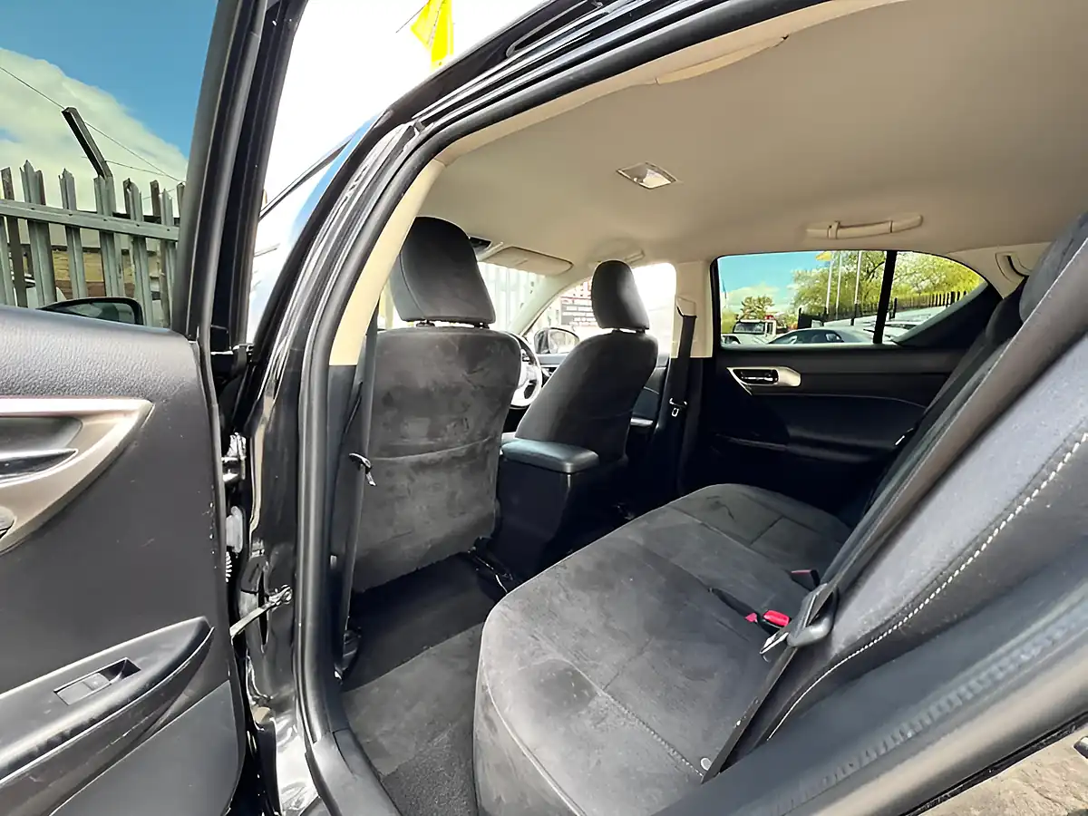 Used 2016 Lexus Ct Se Black - Interior and Exterior details 19