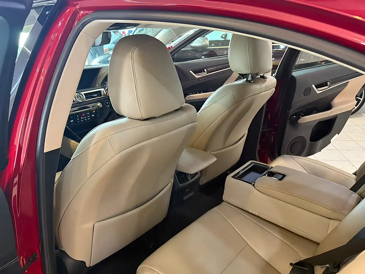 Used 2016 Lexus Gs Executive Edition Red - Interior and Exterior details 14