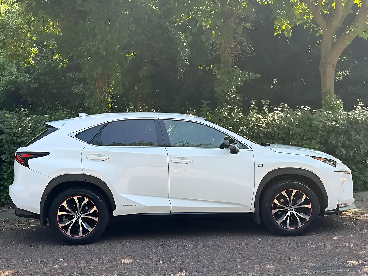 Used 2016 Lexus Nx F Sport White - Interior and Exterior details 4
