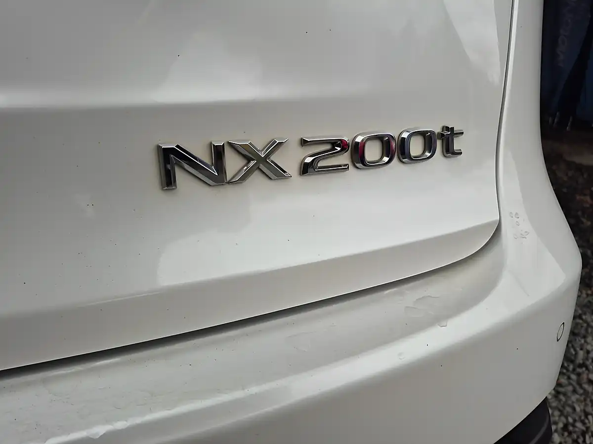 Used 2016 Lexus Nx F Sport White - Interior and Exterior details 9