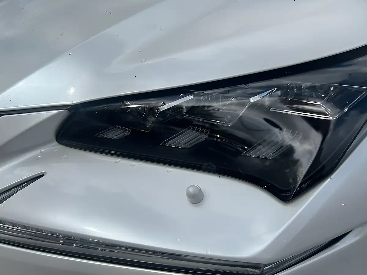 Used 2016 Lexus Nx F Sport White - Interior and Exterior details 8