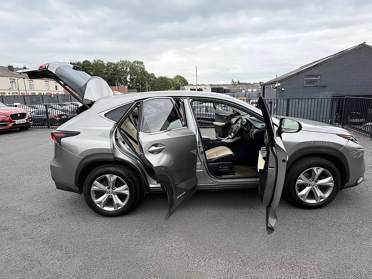 Used 2016 Lexus Nx Premier Silver - Interior and Exterior details 10