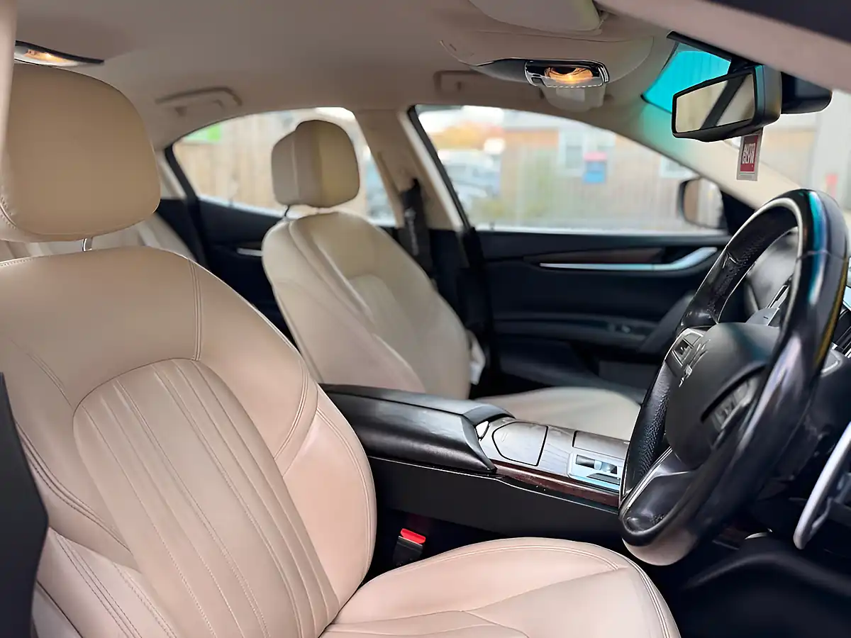 Used 2016 Maserati Ghibli Blue - Interior and Exterior details 12