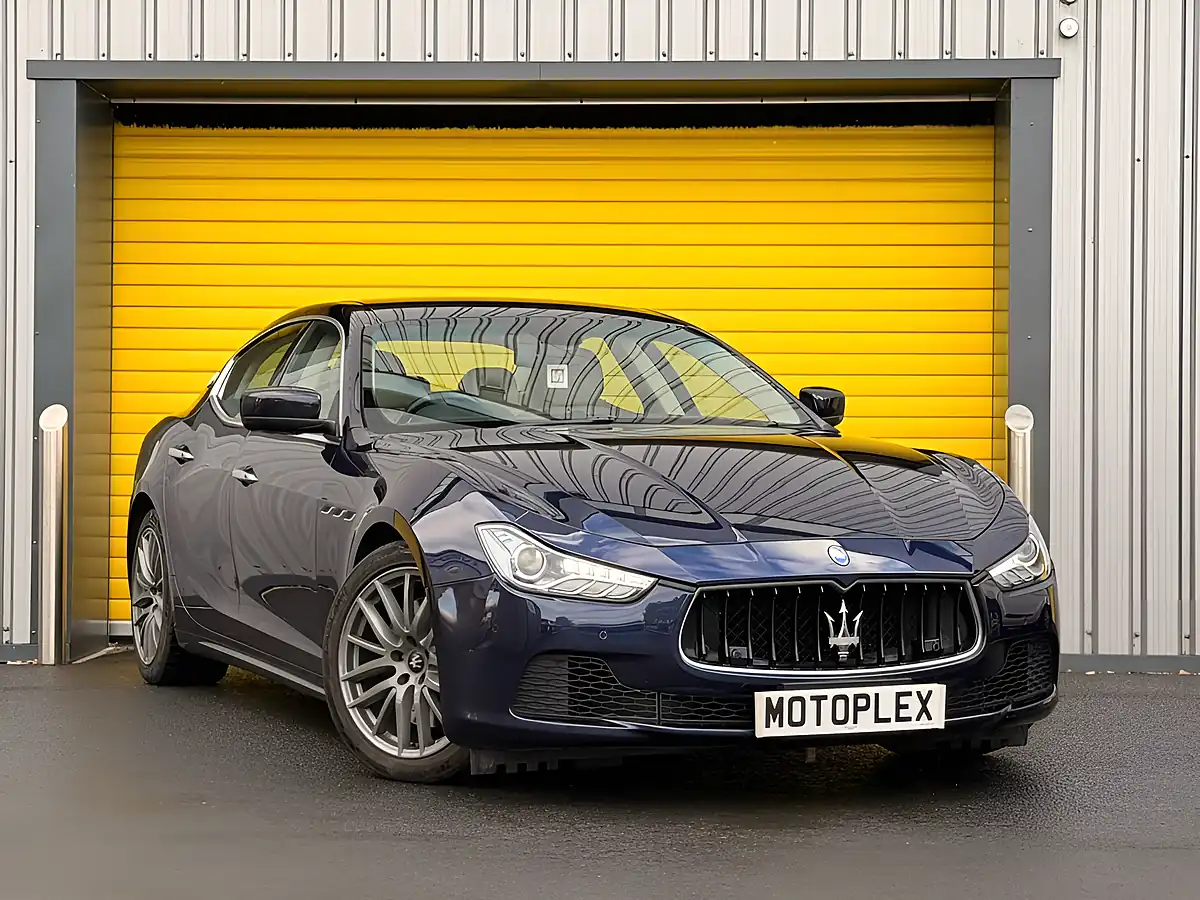 Used 2016 Maserati Ghibli Blue - Interior and Exterior details 3