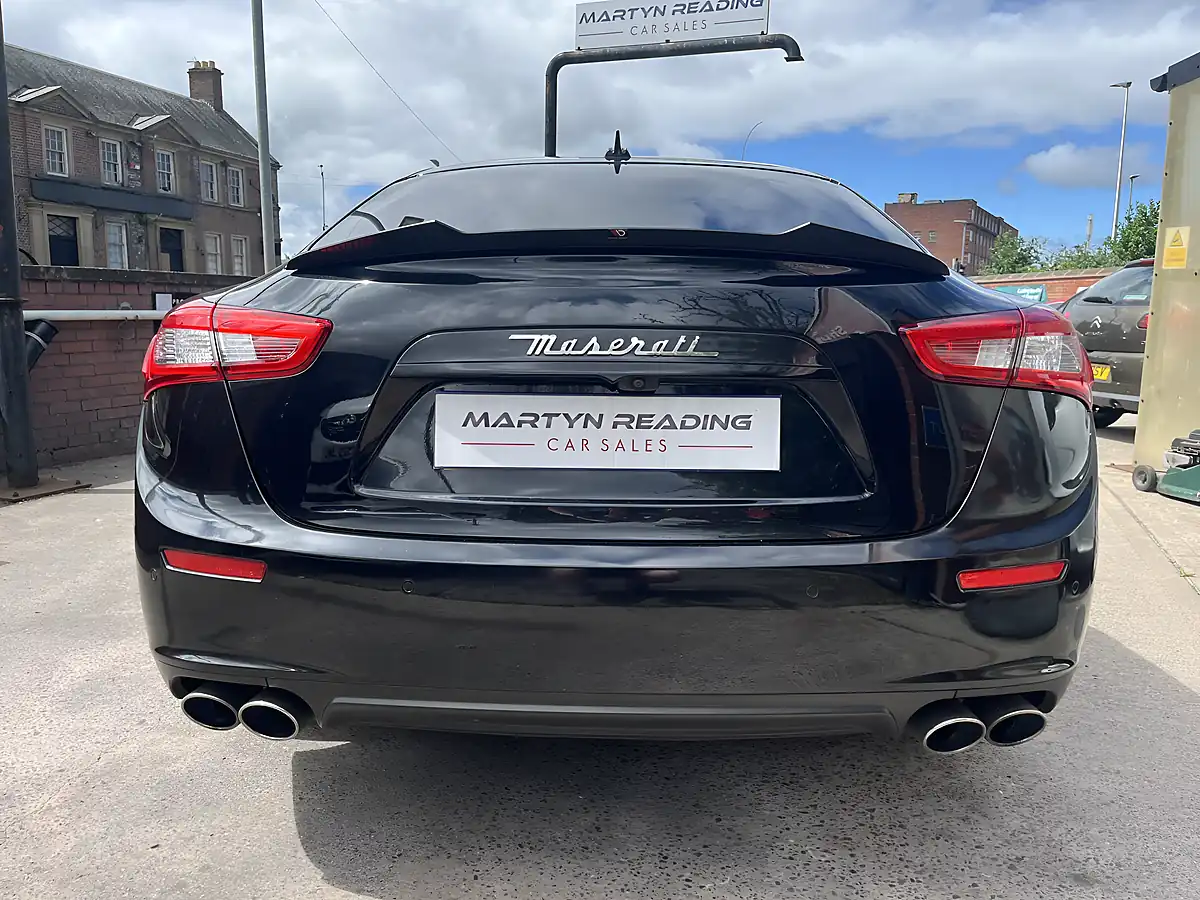 Used 2016 Maserati Ghibli Saloon Black - Interior and Exterior details 10