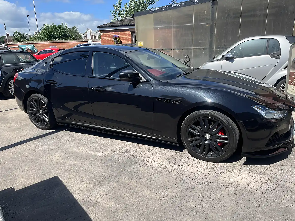 Used 2016 Maserati Ghibli Saloon Black - Interior and Exterior details 3