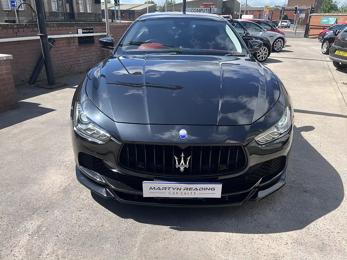 Used 2016 Maserati Ghibli Saloon Black - Interior and Exterior details 4