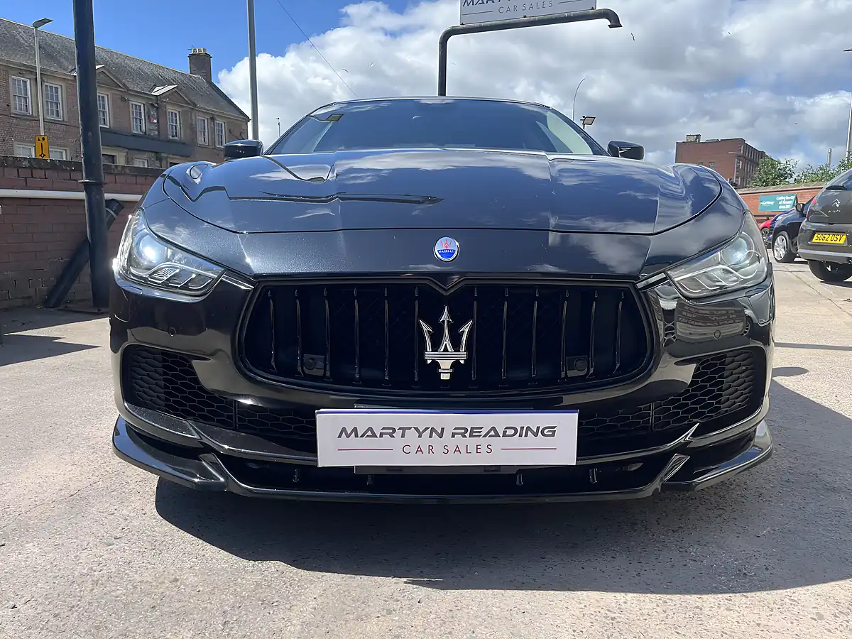 Used 2016 Maserati Ghibli Saloon Black - Interior and Exterior details 5