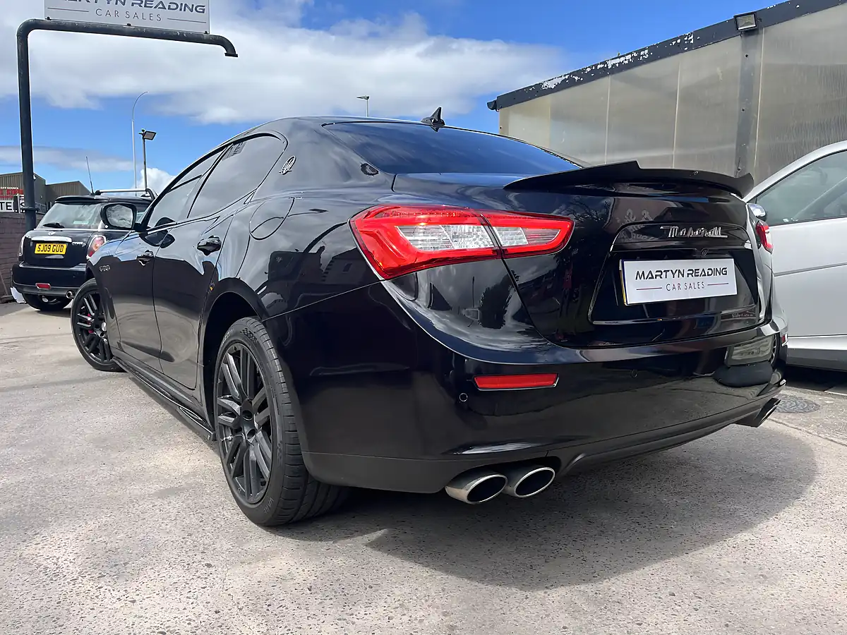 Used 2016 Maserati Ghibli Saloon Black - Interior and Exterior details 8