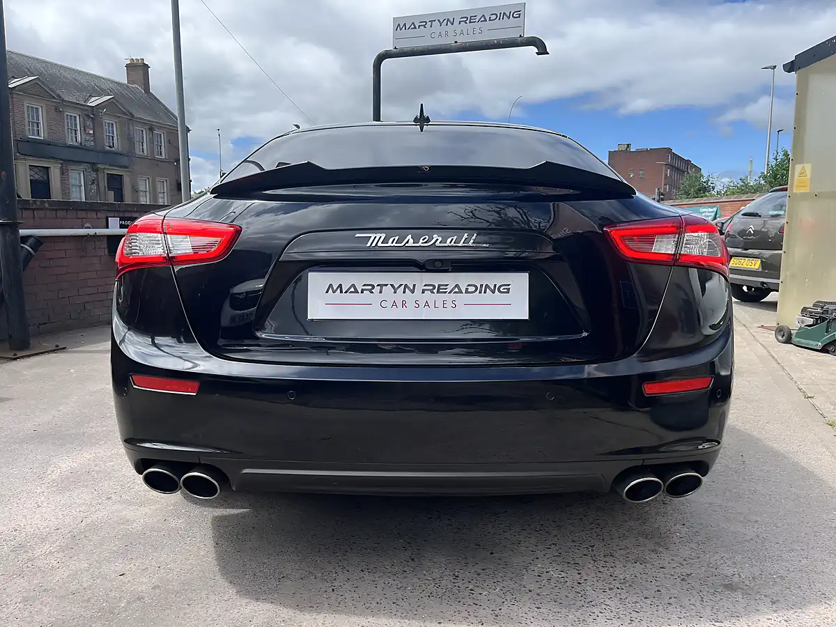 Used 2016 Maserati Ghibli Saloon Black - Interior and Exterior details 9