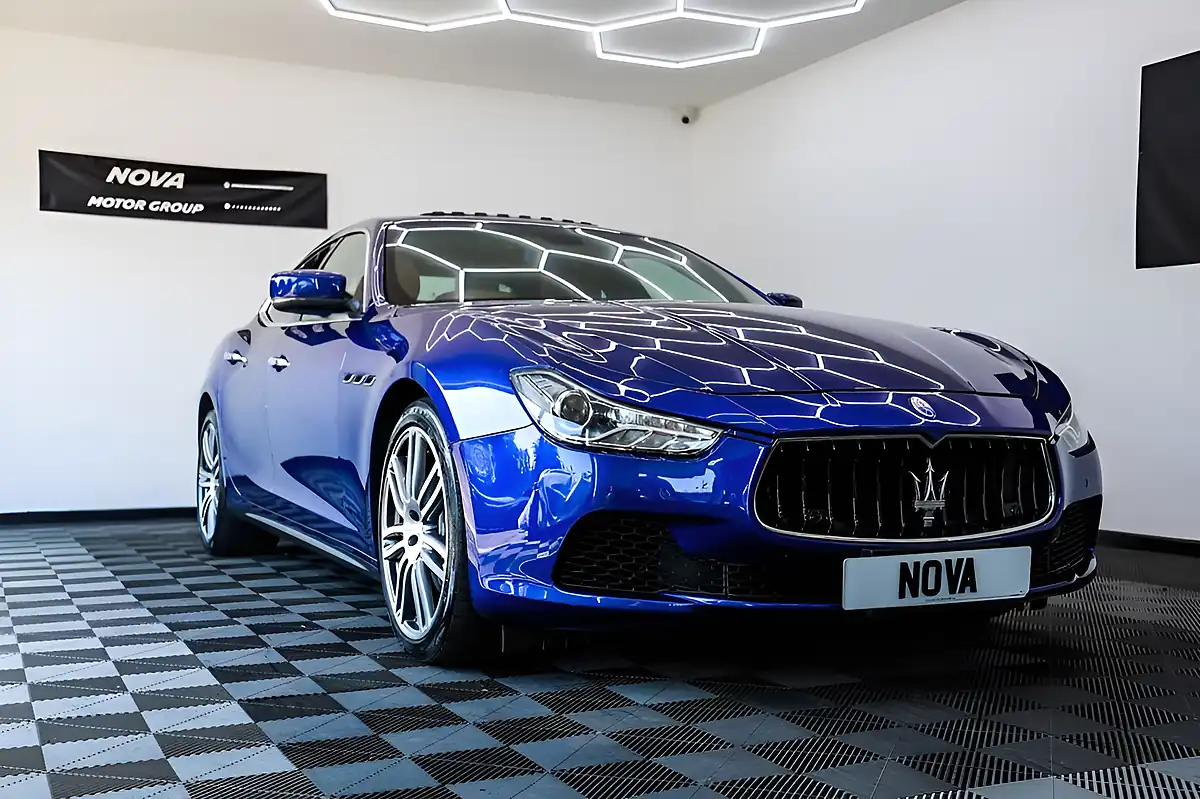 Used 2016 Maserati Ghibli Saloon Blue - Interior and Exterior details 3
