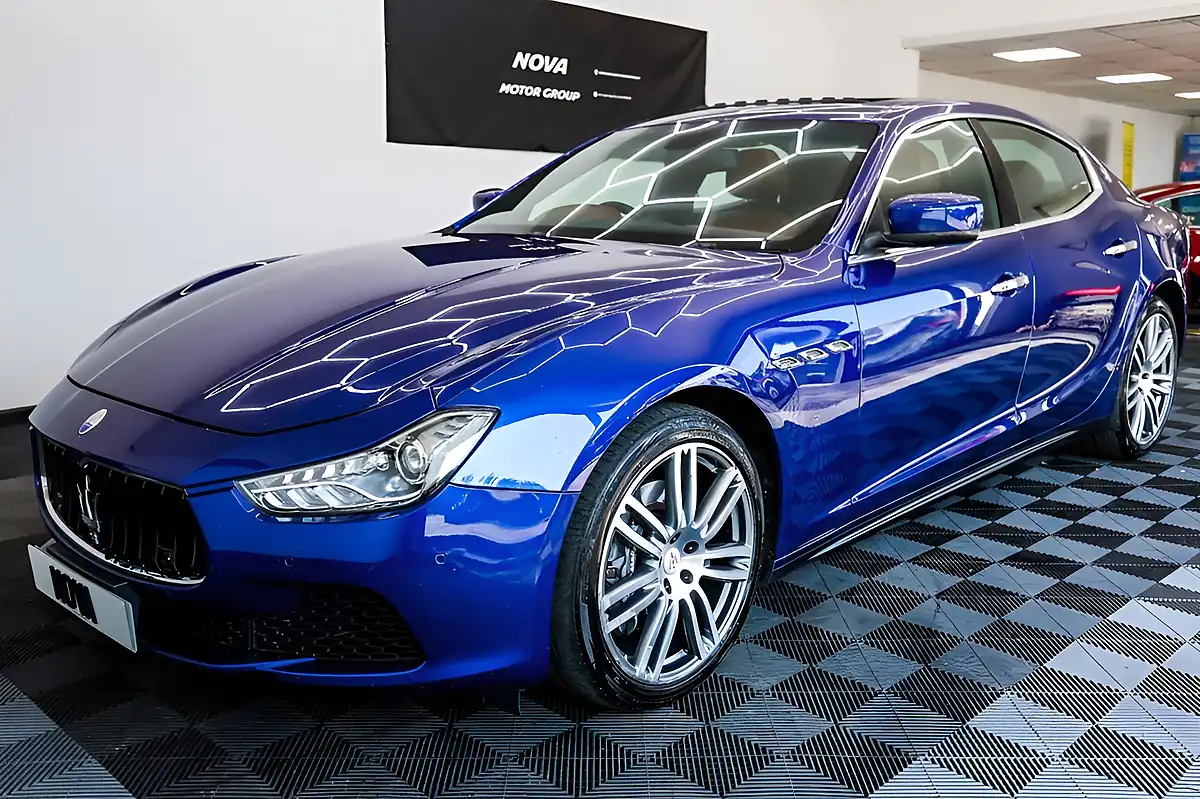 Used 2016 Maserati Ghibli Saloon Blue - Interior and Exterior details 7